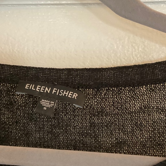 Eileen Fisher Black V-Neck Top sz small - Picture 4 of 4